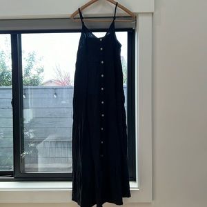 Perfect cotton tiered sundress in black. Size medium